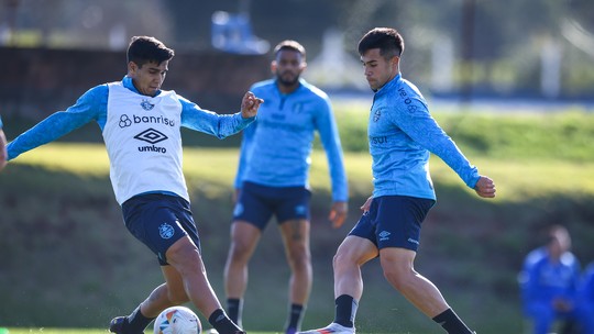 Com poucos minutos no time principal do Grêmio, Aravena e Arezo jogarão Gre-Nal da Copa FGF