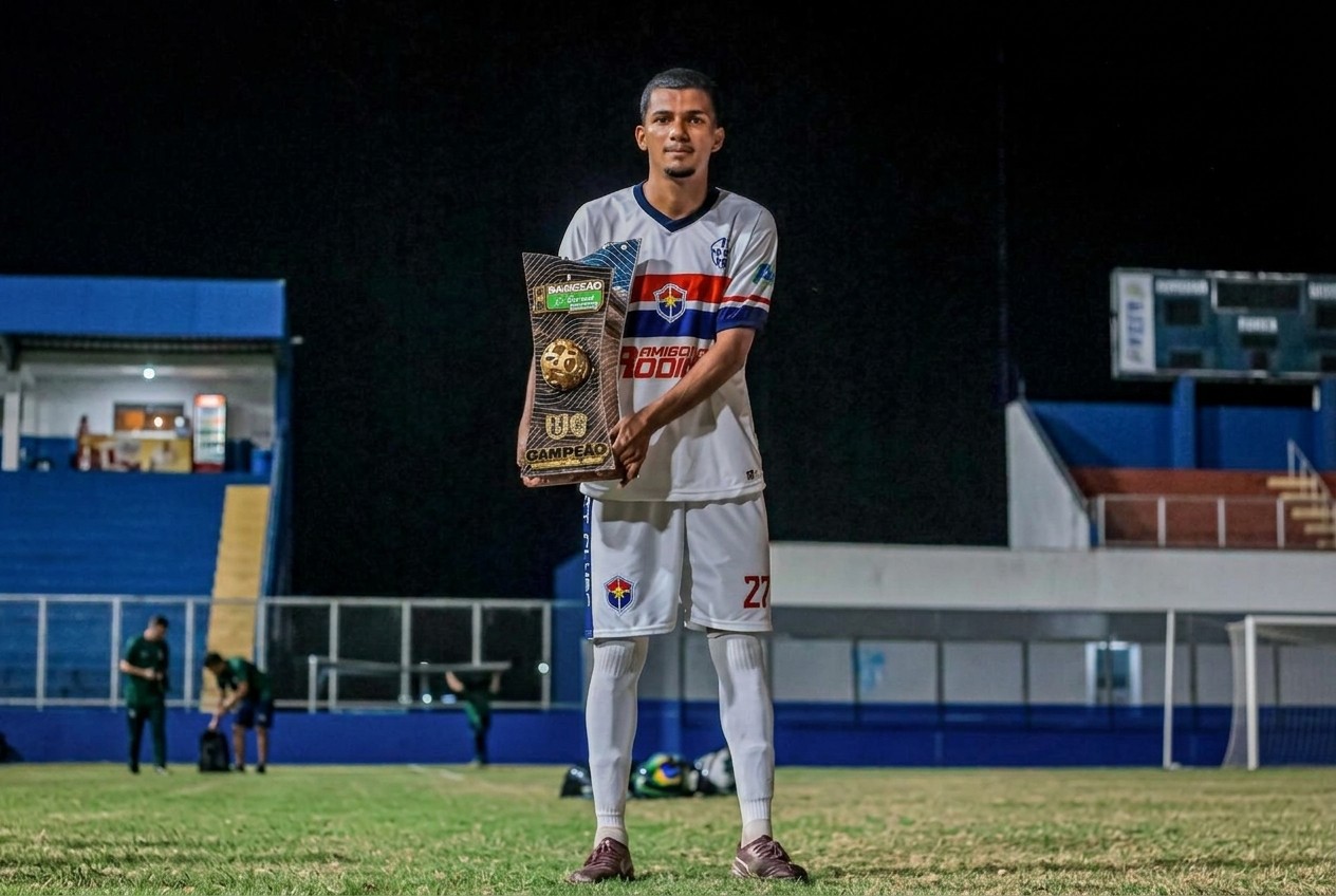 Manaus renova com Railanzinho, campeão da Série B do Amazonense pelo Fast
