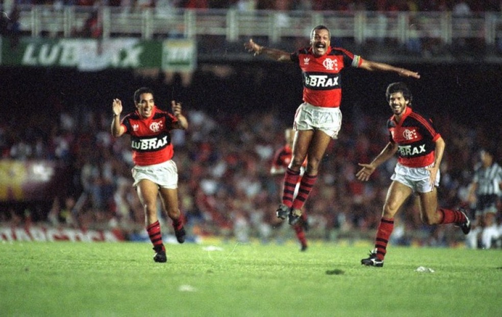 J�nior liderou o Flamengo na conquista da Copa do Brasil de 1990 � Foto: Reprodu��o: Flamengo