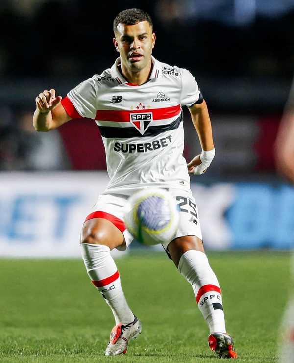 DE VOLTA! Alisson comemora retorno ao São Paulo e compartilha sentimentos antes do jogo