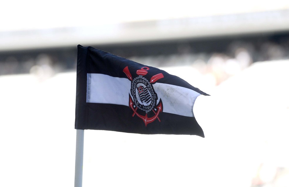 Bandeira do Corinthians na Neo Química Arena — Foto: Marcos Ribolli