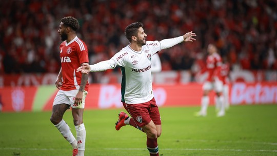 Fluminense defende vantagem contra o Internacional no Rio - Com muitos desfalques, Renato terá que montar um quebra-cabeça para escalar a defesa tricolor contra o Colorado.