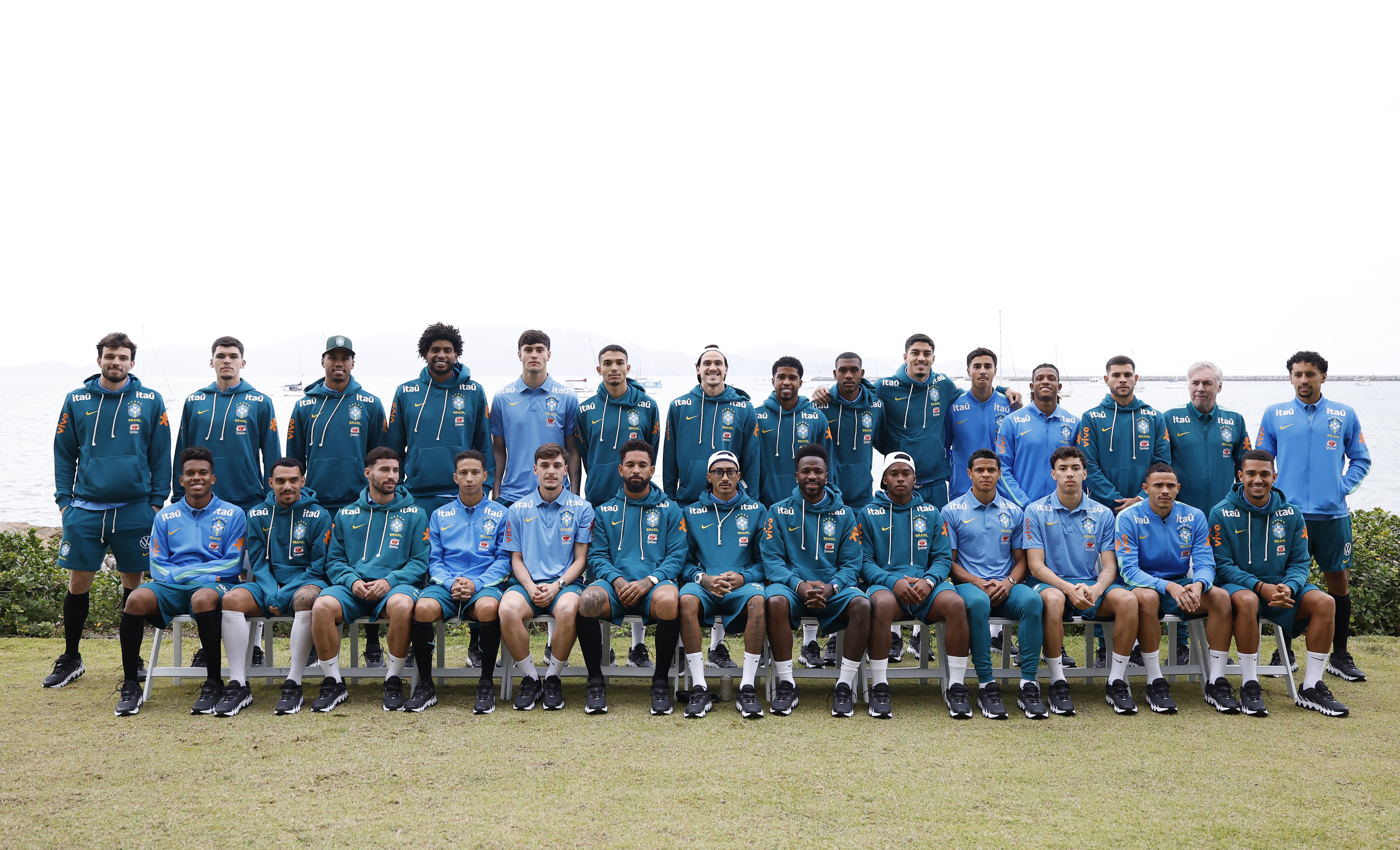 Raphinha assume camisa 10 da Seleção e Endrick veste a 9 em amistosos; veja numeração