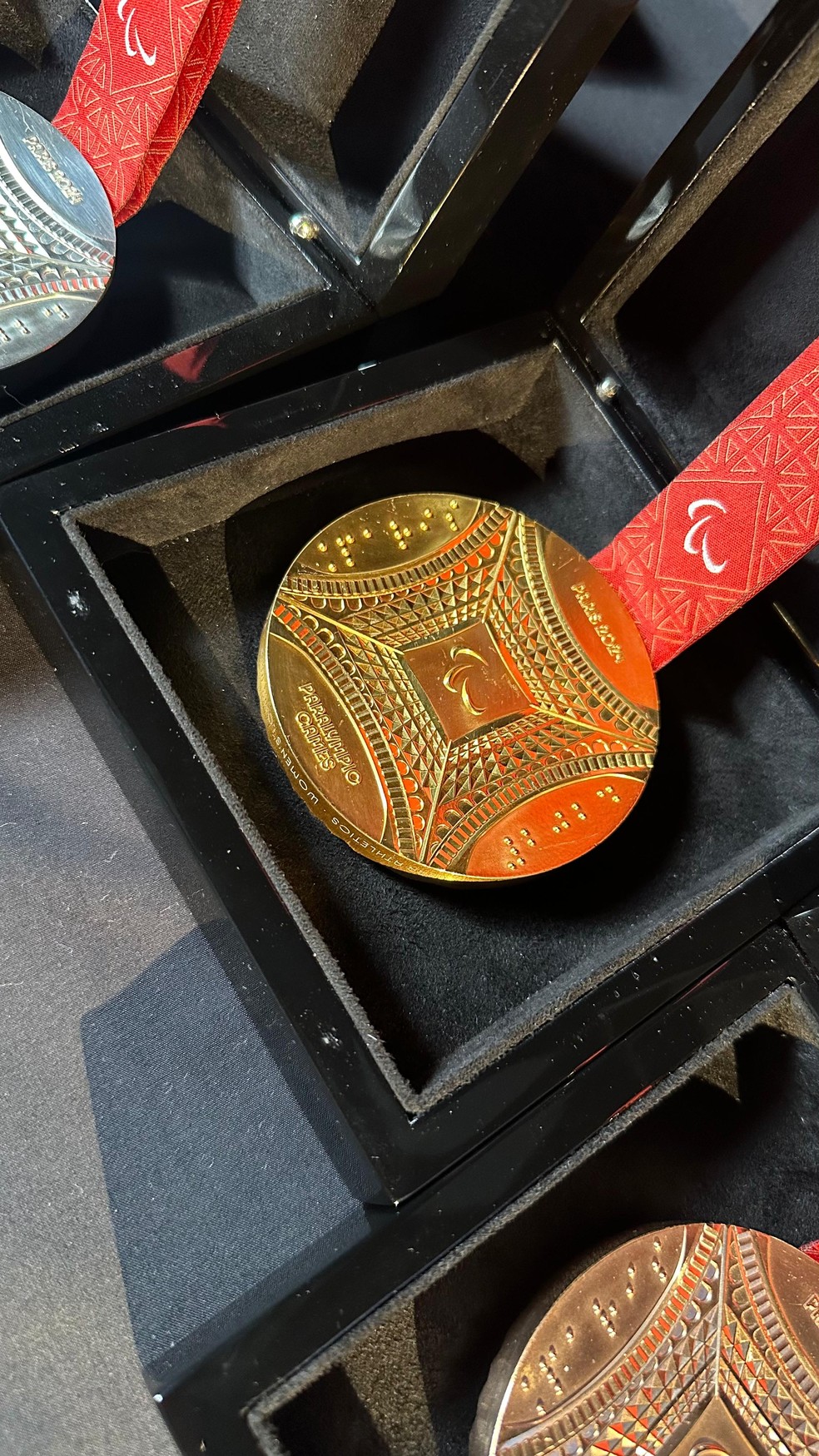 Medalhas Paralimpíadas de Paris — Foto: Giovana Pinheiro