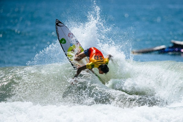 Após adiamentos, final do Mundial de Surfe 2021 acontece hoje (14)