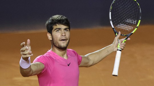 Carlos Alcaraz encara Cameron Norrie para ser o primeiro bicampeão do Rio Open