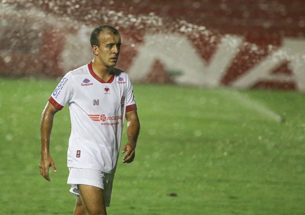 Após mais de um ano, Matheus Carvalho volta a jogar pelo Náutico