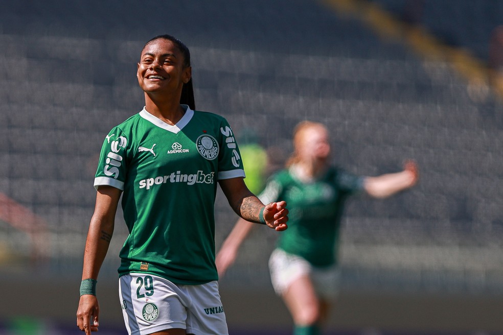 VENDA HISTÓRICA? Palmeiras recebe proposta recorde no futebol feminino por jogadora; Entenda