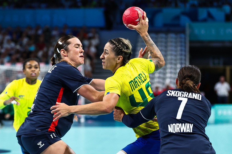 Brasil x Noruega - handebol Paris 2024 — Foto: Sameer AL-DOUMY / AFP