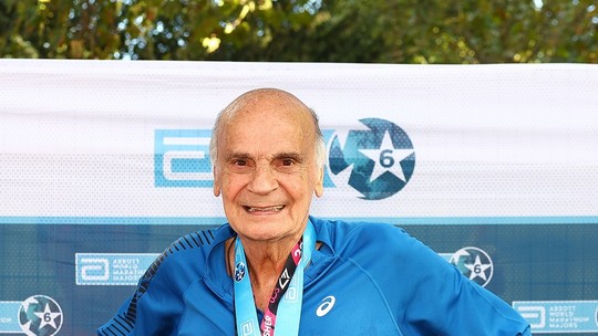 Drauzio Varella conquista a sexta maratona major e uma medalha especial