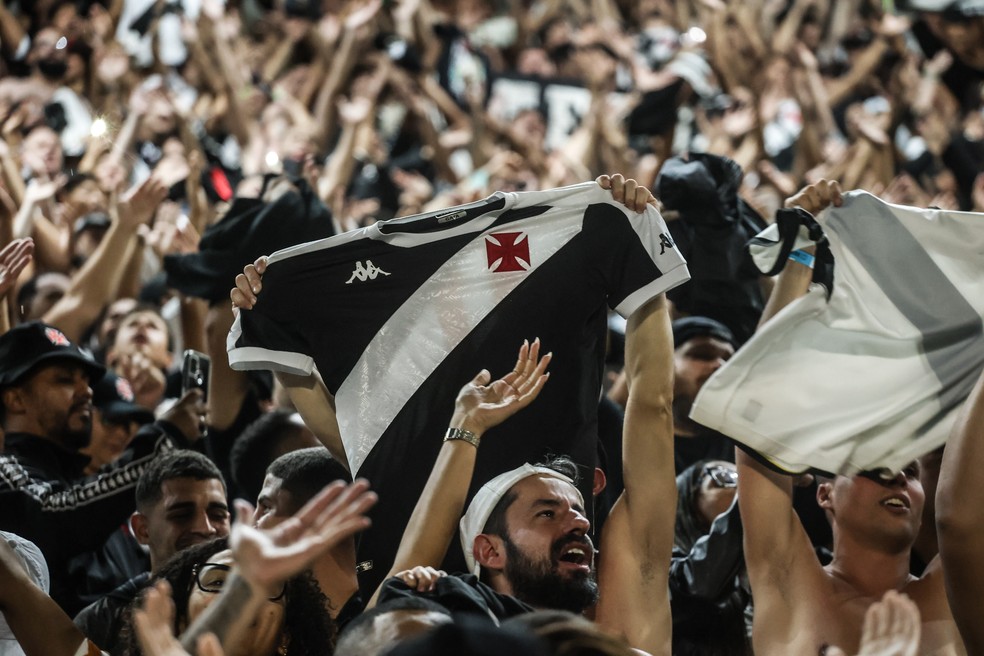 Torcida do Vasco contra o Athletico - Copa do Brasil � Foto: Dikran Sahagian/Vasco