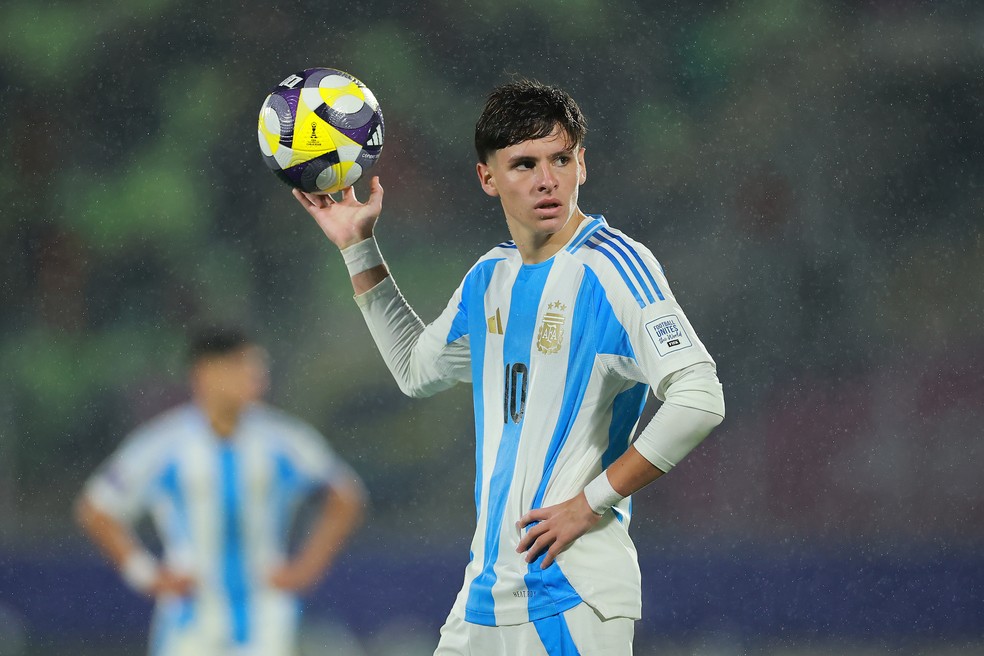 BOMBA: Craque argentino é oferecido ao Palmeiras