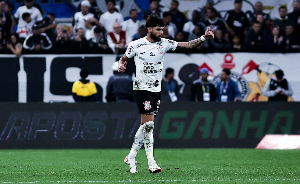 Yuri Alberto comemora gol em Corinthians x Athletico — Foto: Fabio Giannelli/AGIF