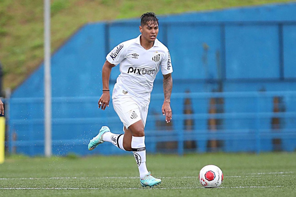 Santos cortará oito jogadores da Copinha e Renyer pode ficar fora da  competição