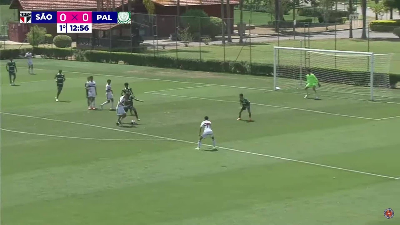 Veja o gol de Nicolas Francisco, do sub-13 do São Paulo, contra o Palmeiras