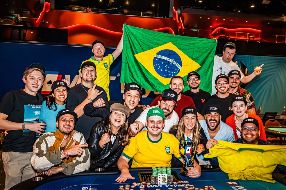 Brasileiro é campeão em torneio de poker no cruzeiro do WPT e leva