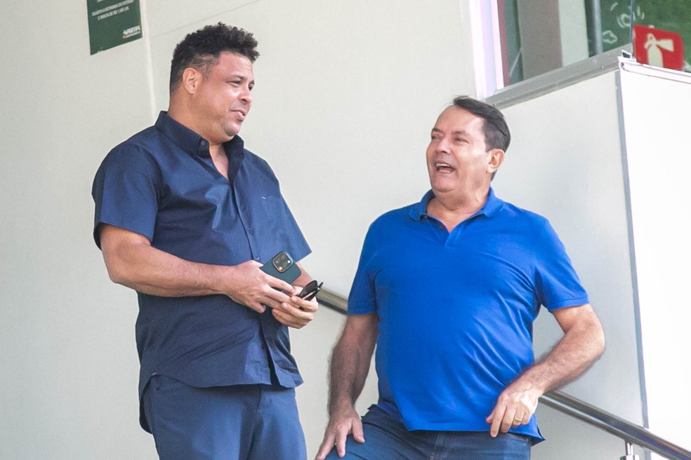 Ronaldo e Pedro Lourenço antes da partida do Cruzeiro