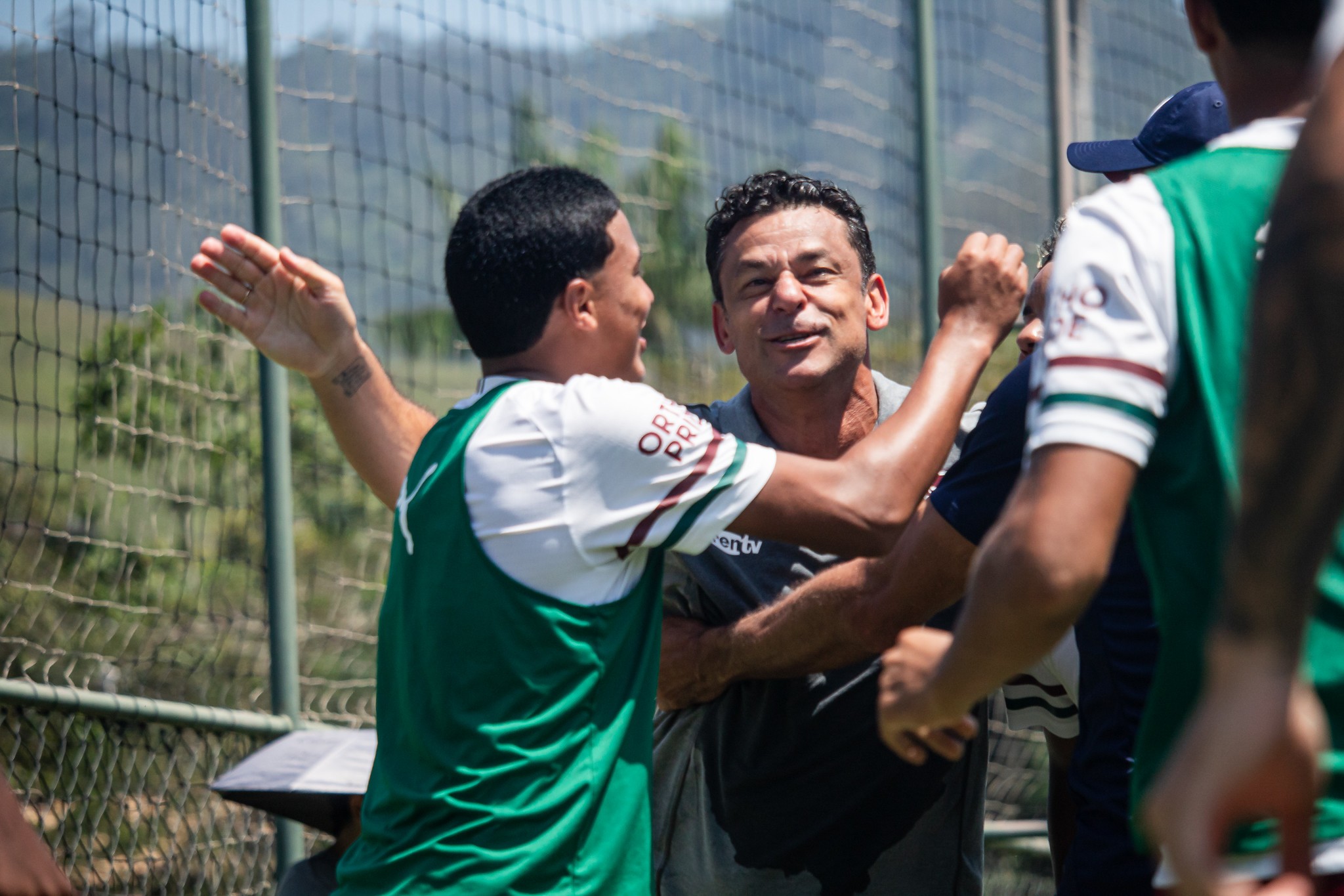 Fluminense vence o Flamengo no Carioca sub-20 com direito à invasão de Fred em golaço e presença de Marcão