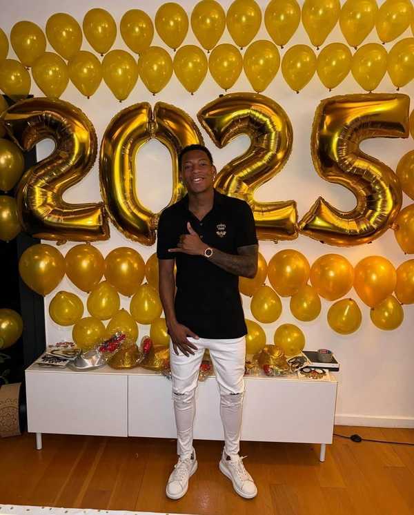 Noite de Ano Novo: Jogadores do Flamengo celebram em diversos locais