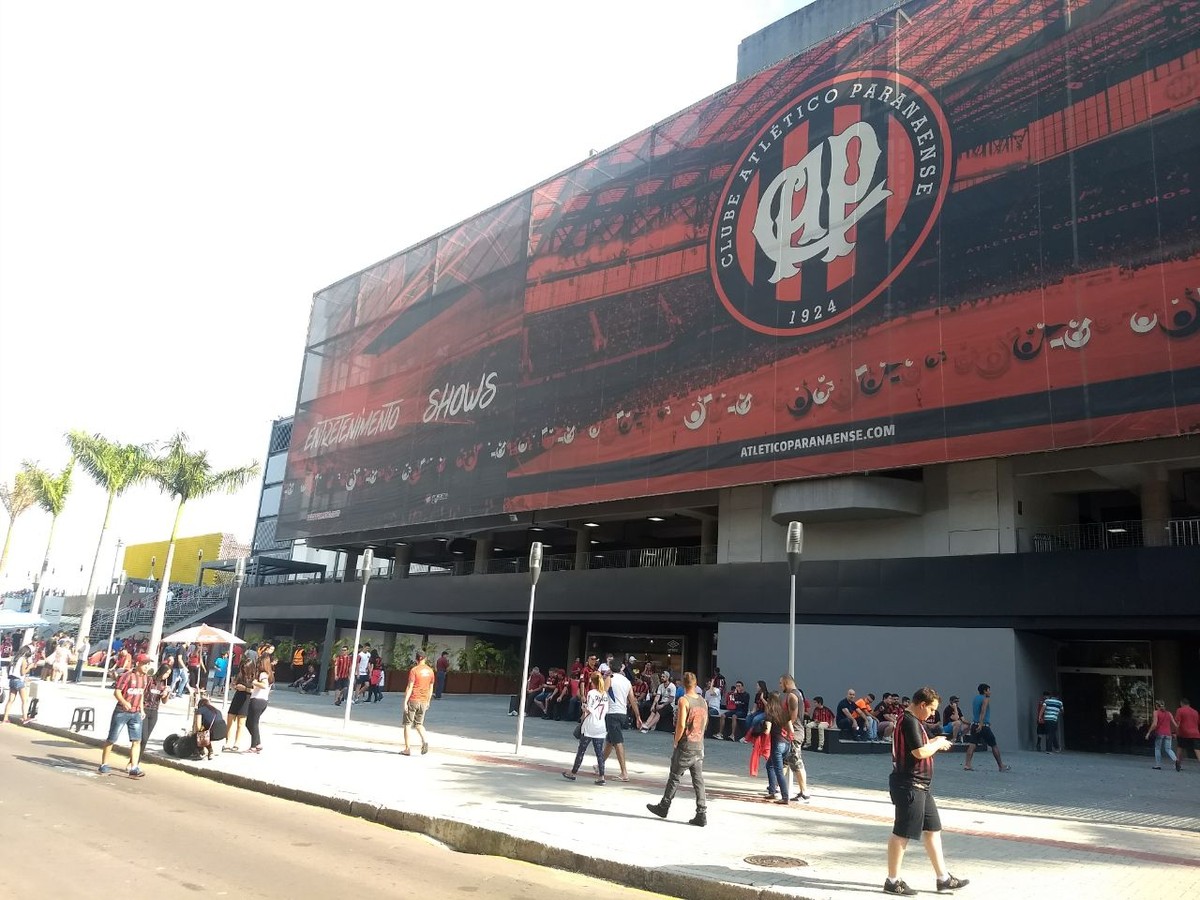 AtléticoPR x ingressos à venda para o jogo de domingo, na