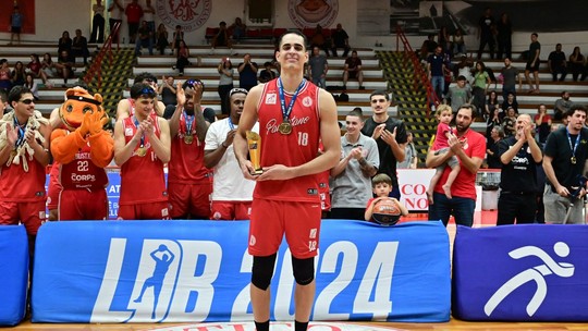 Bauru Basket anuncia contratação do pivô Andrezão Barbosa