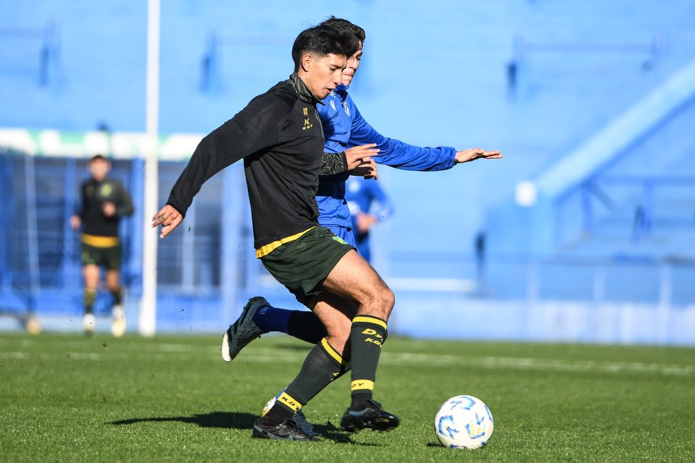 Defensa y Justicia em amistoso com o Vélez Sarsfield — Foto: Divulgação/ Defensa y Justicia