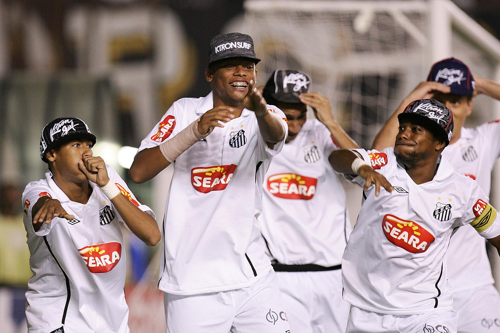 Neymar, André e Robinho no Santos em 2010 — Foto: Ricardo Saibun/Santos FC