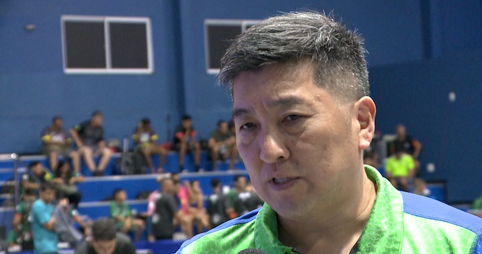 Hugo Hoyama, embaixador da Confederação Brasileira de Tênis de Mesa — Foto: Reprodução TV Rede Clube