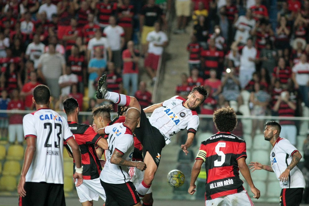 Flamengo vai jogar no Kleber Andrade contra o Athletico-PR
