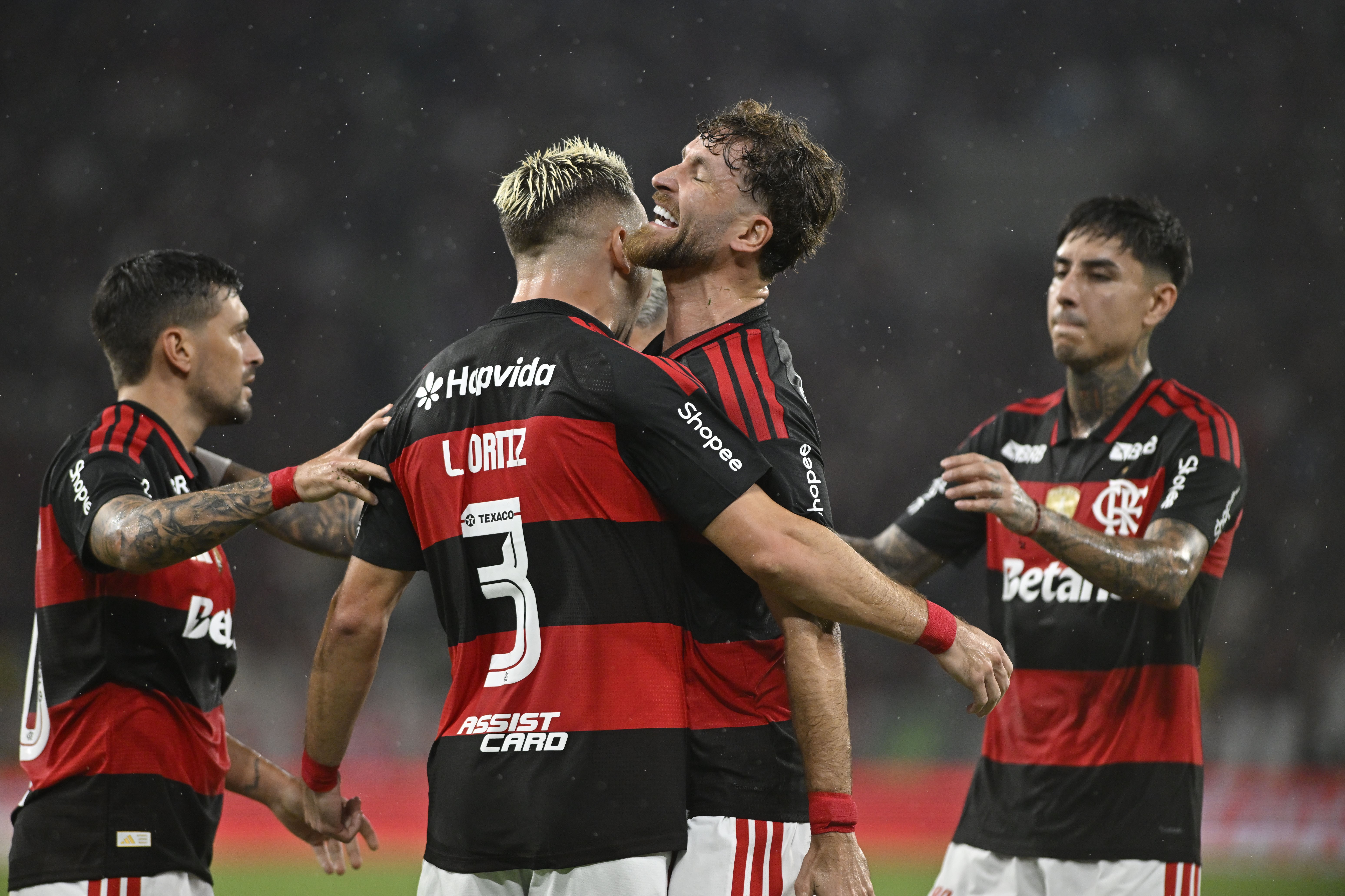 Ortiz Analisa Evolução do Flamengo sob Filipe Luís e Mantém Esperança para a Copa do Mundo