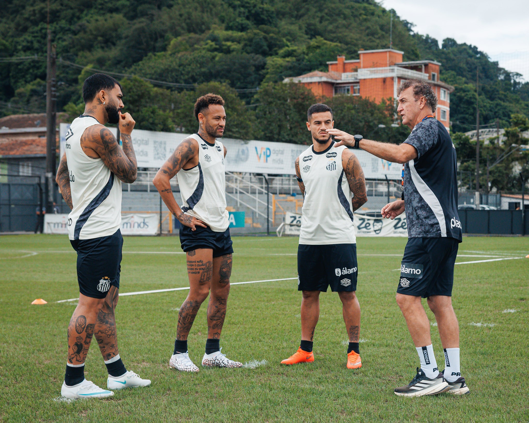 Neymar, Gabigol, Coutinho e mais: eleição cria impasse para Santos renovar com estrelas