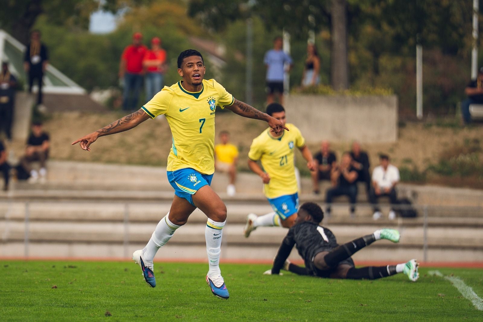 Kauê Furquim assume artilharia da Seleção Sub-17 e ganha minutos com Rogério Ceni no Bahia