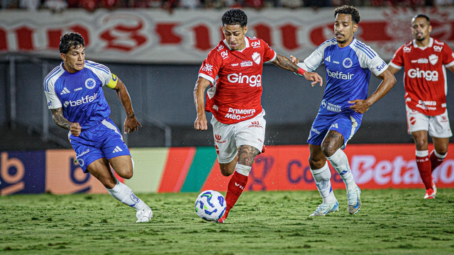 Vila Nova equilibrou a etapa inicial, que ficou 0 a 0