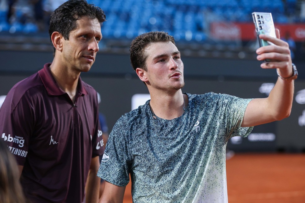 João Fonseca e Marcelo Melo avançam à semifinal de duplas do Rio