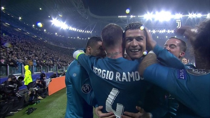 ✓Golaço de bicicleta em cima do Buffon ✓Colocou Zidane com a mão na cabeça  completamente sem reação ✓Foi aplaudido pelo estádio da Juventus LOTADO  Simplesmente Cristiano Ronaldo🔥🇵🇹