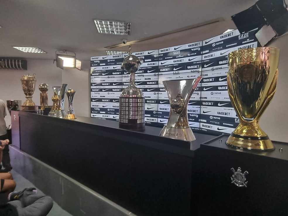 Sala de imprensa do CT do Corinthians antes de entrevista coletiva de Cássio — Foto: José Edgar de Matos
