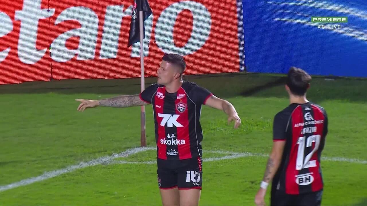 Jair Ventura celebra 50 jogos pelo Vitória em bom resultado sobre o Vasco: "Longevidade é importante"