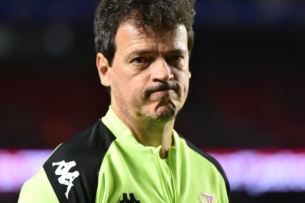 Fernando Diniz, técnico do Vasco — Foto: Jota Erre/AGIF