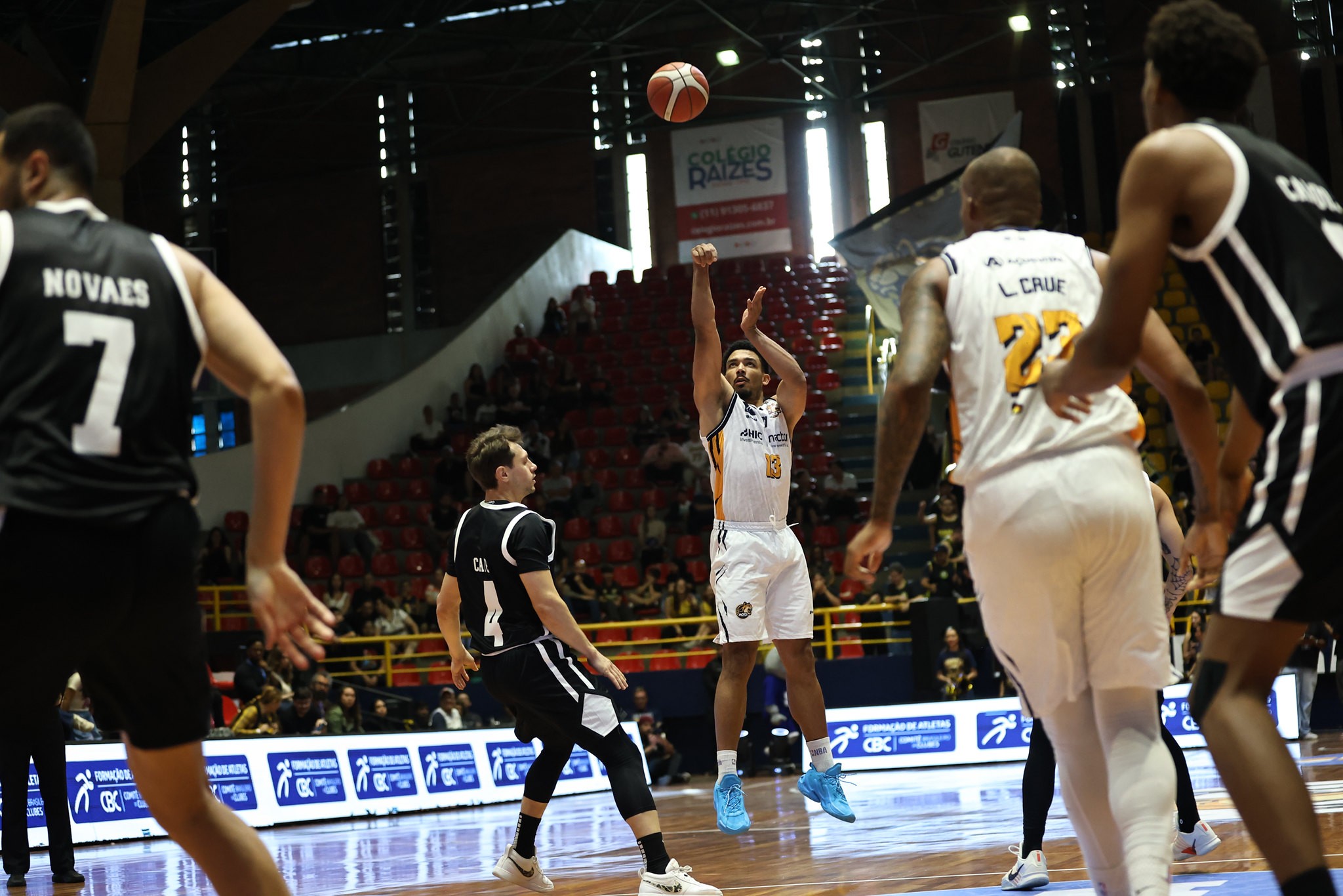 Mogi vence o Corinthians na estreia do NBB 2026/27 | Ge
