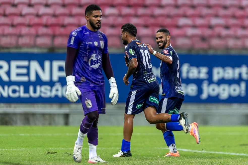 Gol de Júlio César para o Maguary contra o Sousa — Maguary em fase de jogo