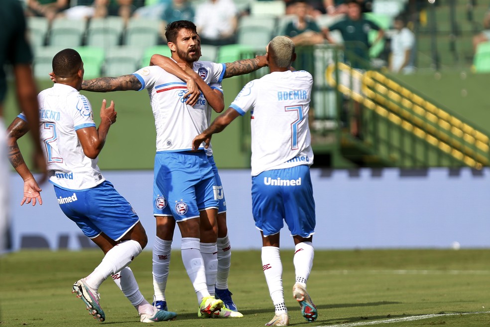 Camisa 9 foi decisivo contra o Esmeraldino, com três gols e uma assistência — Foto: Felipe Oliveira / EC Bahia