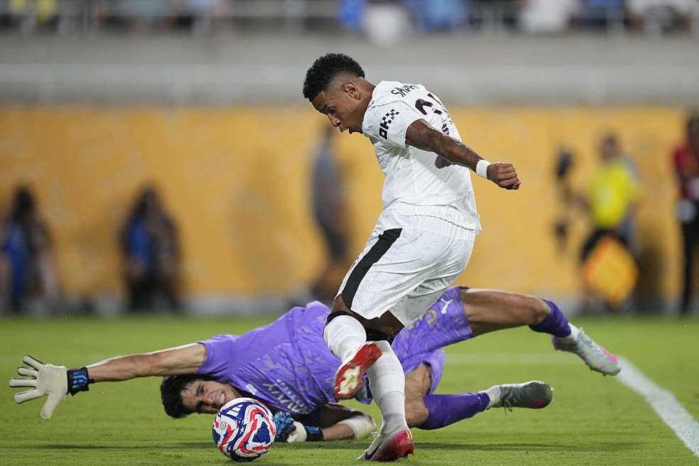 Bono brilhou no jogo do Al-Hilal contra o Manchester City, na Copa do Mundo de Clubes — Foto: Getty Images