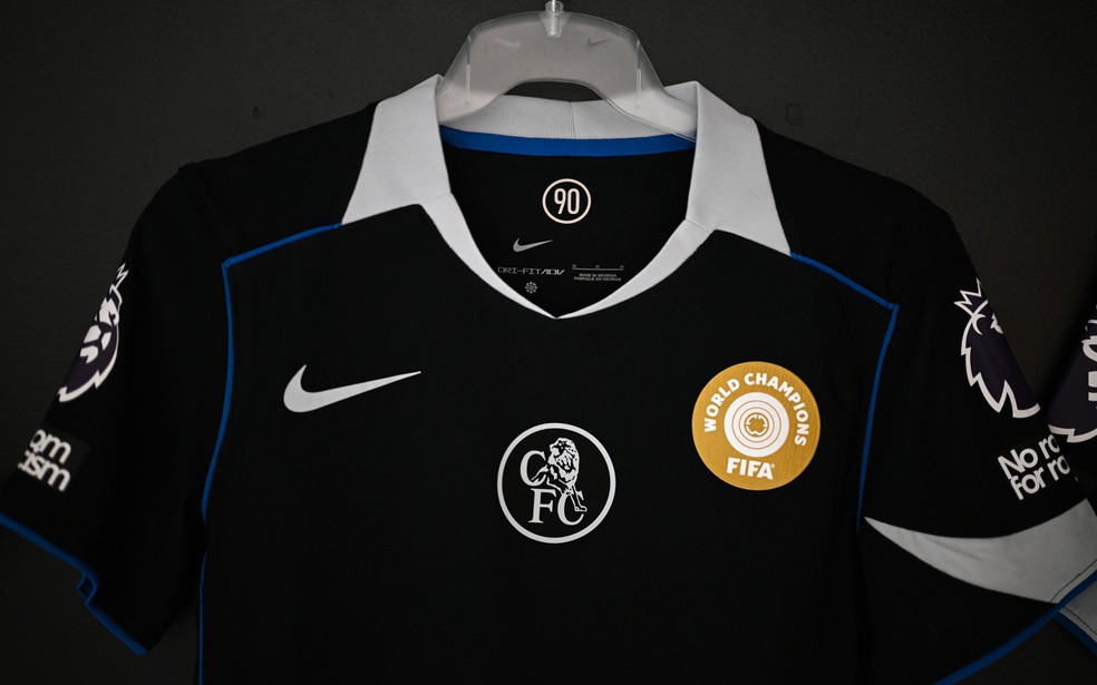 Veja o novo terceiro uniforme do Chelsea — Foto: Divulgação