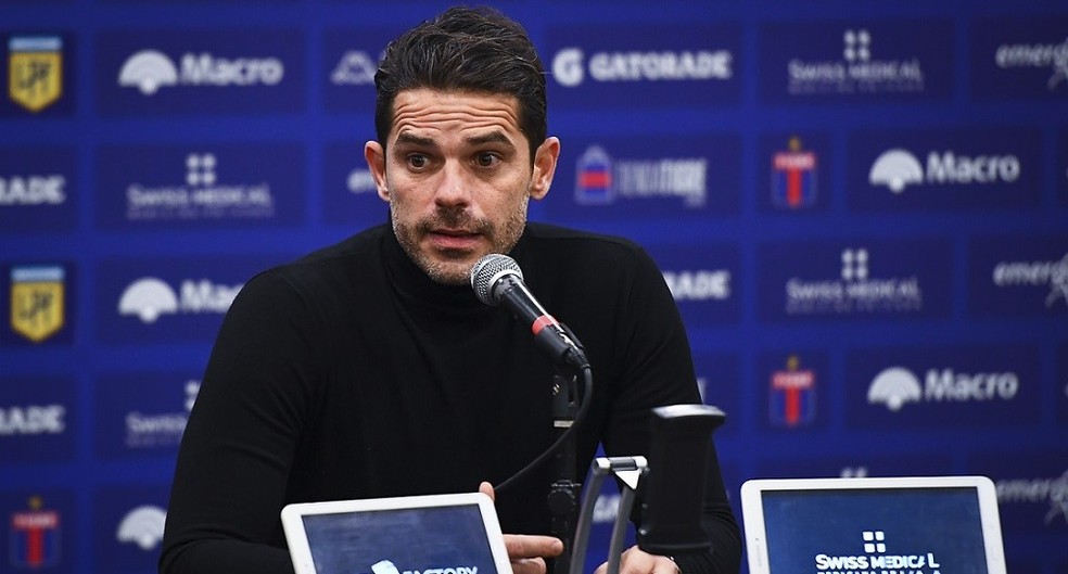 Fernando Gago — Foto: Divulgação/ Racing