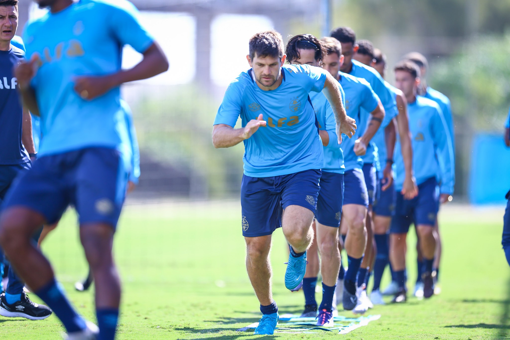 Grêmio divulga relacionados com Kannemann e Marlon para confronto contra o Mirassol
