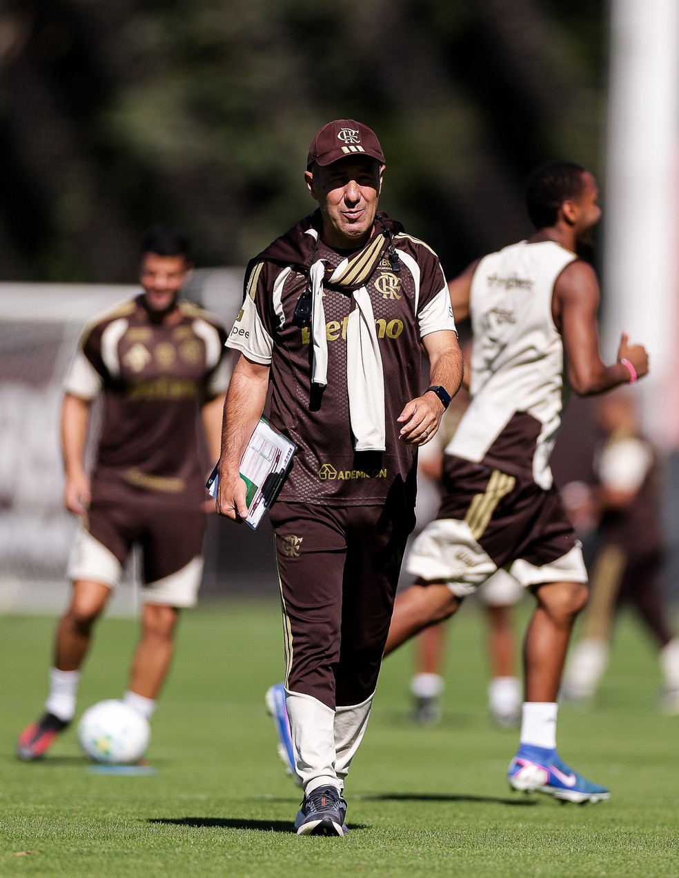Leonardo Jardim em treino do Flamengo � Foto: Gilvan de Souza / Flamengo