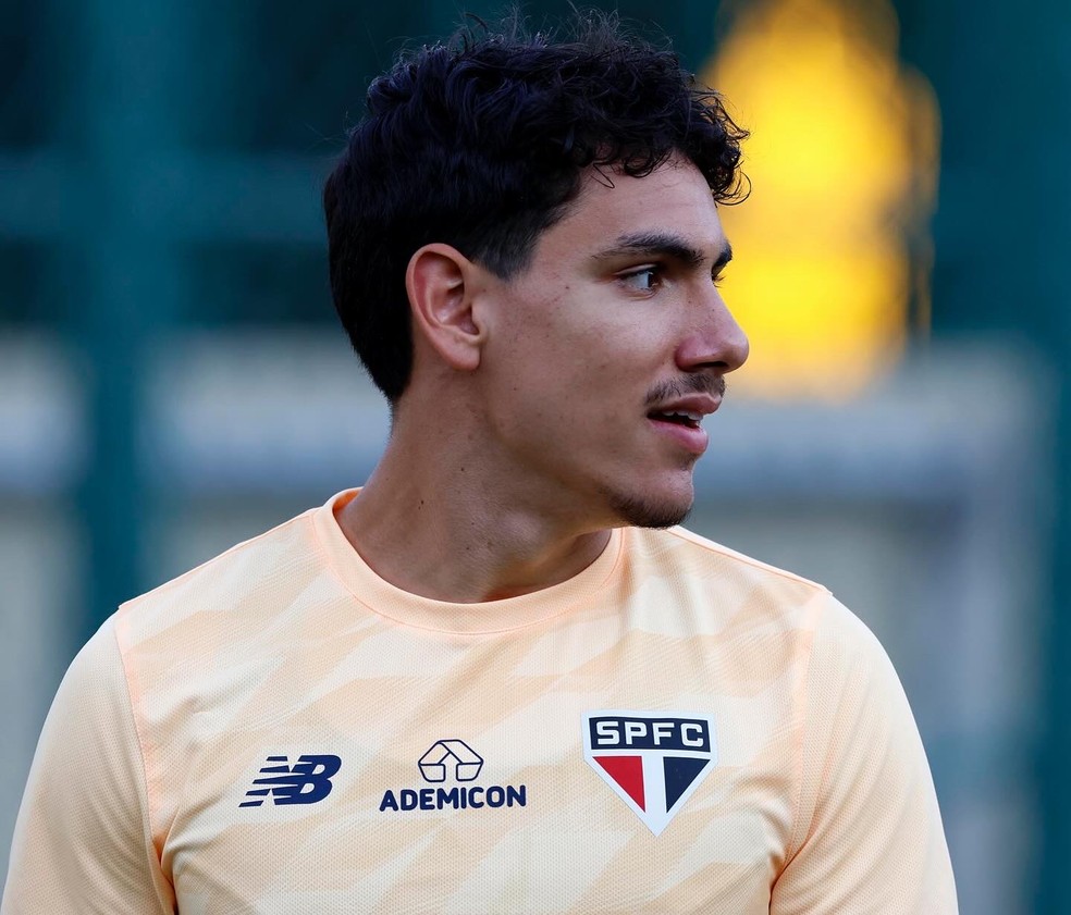 Moreira em treino do São Paulo ao longo de 2024 — Foto: Rubens Chiri/saopaulofc
