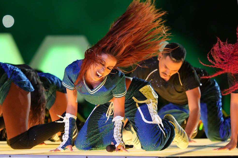 Anitta em show de abertura da final da Champions League 2022/23  Foto: Getty Images