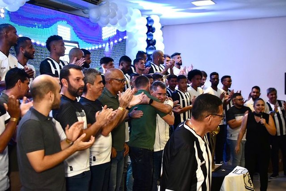 Apresentação do elenco do Treze para 2024 — Foto: Daniel Vieira / Treze FC