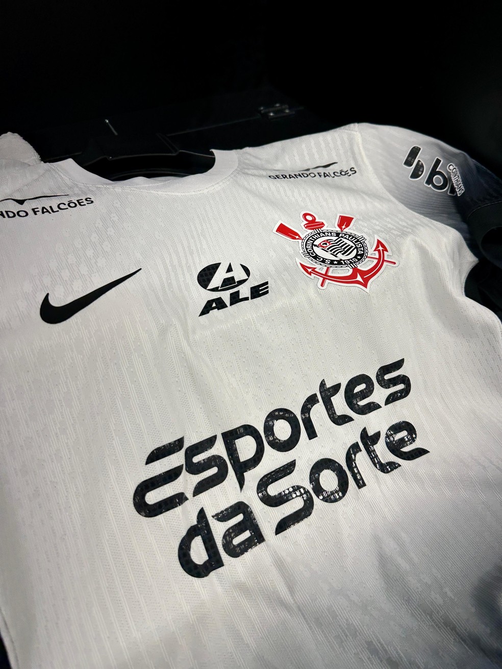 Camisa do Corinthians com patrocínio da Esportes da Sorte — Foto: Rodrigo Coca/Agência Corinthians